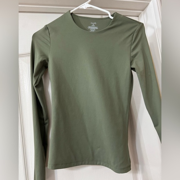 nuuds Tops - Nuuds Green Long Sleeve Top